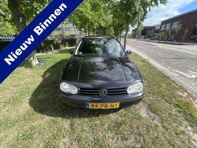 Zwart Gebruikt 2004 VW Golf IV Stationwagen | € 999 (Eerlijke prijs) - Afbeelding 1/4