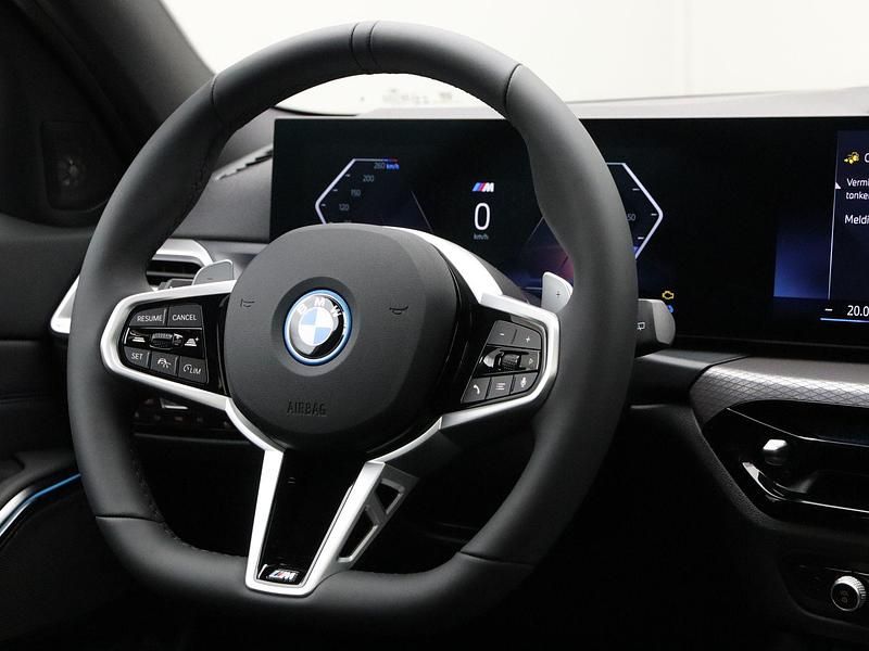 Occasion BMW 330e M Sport 292 PK (214 kW) 2025 Zwart Stationwagen