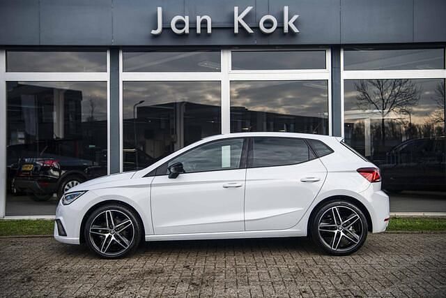 Occasion Seat Ibiza Business 110 PK (80 kW) 2020 Wit Hatchback