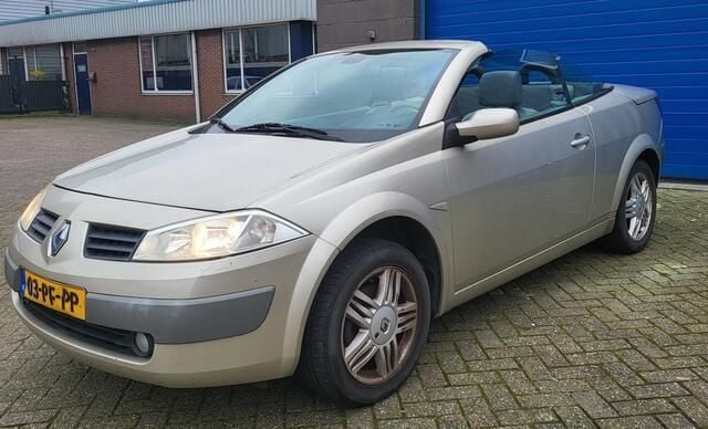 Occasion Renault Mégane Cabriolet Luxe 113 PK (83 kW) 2004 Beige Cabriolet