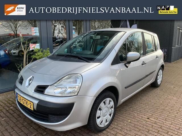 Grijs, metallic lak Gebruikt 2008 Renault Grand Modus Expression MPV | € 4.499 (Iets duurder) - Afbeelding 1/4