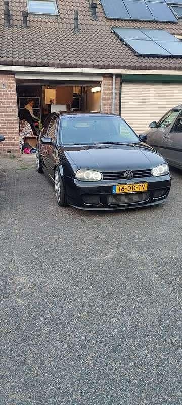 Zwart Gebruikt 1999 VW Golf IV GTI Hatchback | € 1.999 (Super prijs) - Afbeelding 1/4