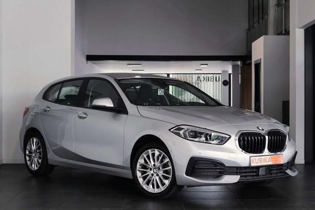 Occasion BMW 118 Sport Line 2021 Zilver Hatchback