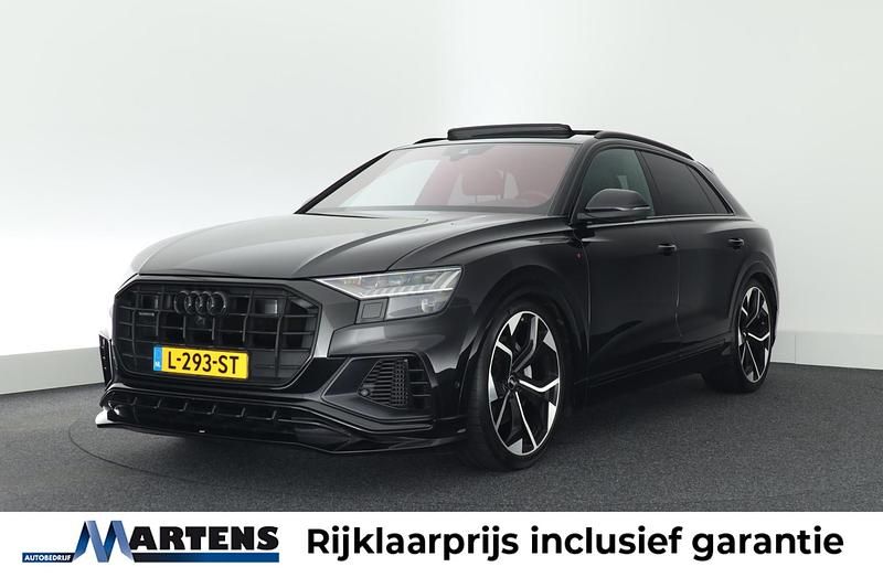 Zwart Occasion 2021 Audi Q8 S-Line SUV | € 59.949 (Eerlijke prijs) - Afbeelding 1/4