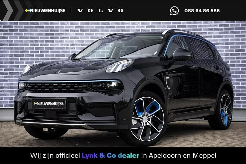 Zwart Gebruikt 2023 Lynk & Co 01 SUV | € 28.394 (Eerlijke prijs) - Afbeelding 1/3