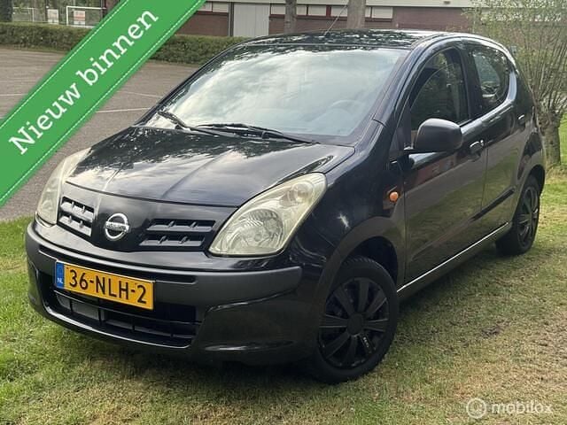 Zwart Gebruikt 2011 Nissan Pixo Hatchback | € 2.450 (Goede deal) - Afbeelding 1/4