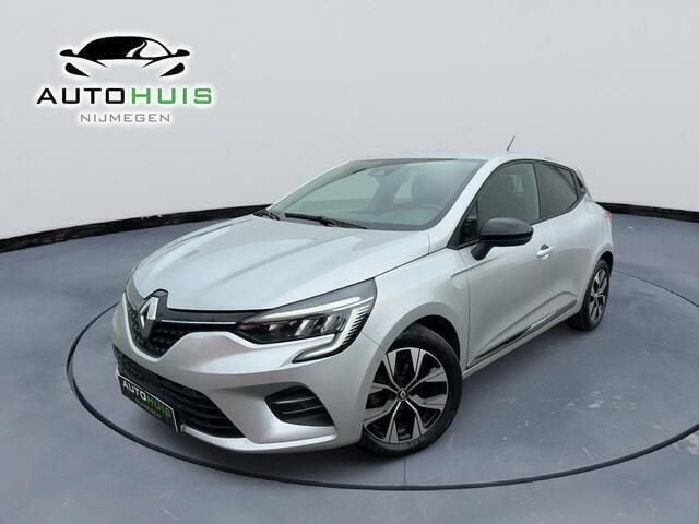 Grijs Gebruikt 2023 Renault Clio V Intens Hatchback | € 18.745 (Eerlijke prijs) - Afbeelding 1/4