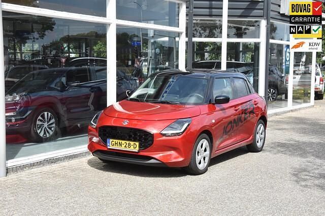 Rood Gebruikt 2024 Suzuki Swift Hatchback | € 24.943 (Duur) - Afbeelding 1/4