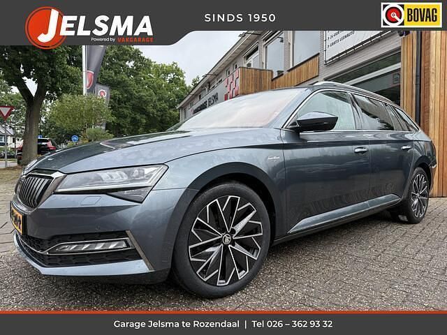 Grijs Gebruikt 2020 Skoda Superb LAURIN & KLEMENT Stationwagen | € 25.000 (Eerlijke prijs) - Afbeelding 1/4