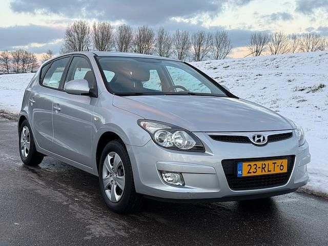 Occasion Hyundai i30 Dynamiq 126 PK (92 kW) 2011 Grijs (metallic) Hatchback