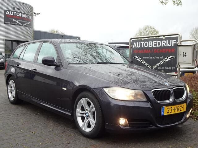 Blauw Gebruikt 2009 BMW 318 Stationwagen | € 2.350 (Super prijs) - Afbeelding 1/4
