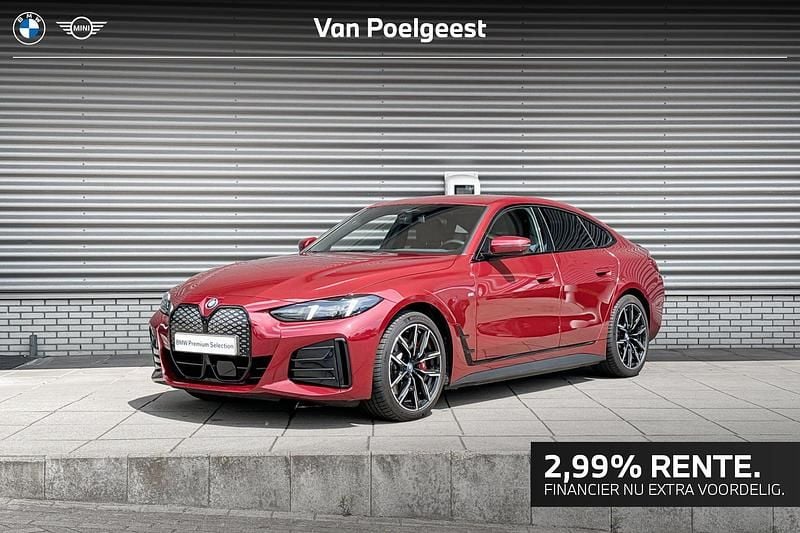 Rood Gebruikt 2024 BMW i4 M Sport Sedan | € 49.900 (Goede deal) - Afbeelding 1/4