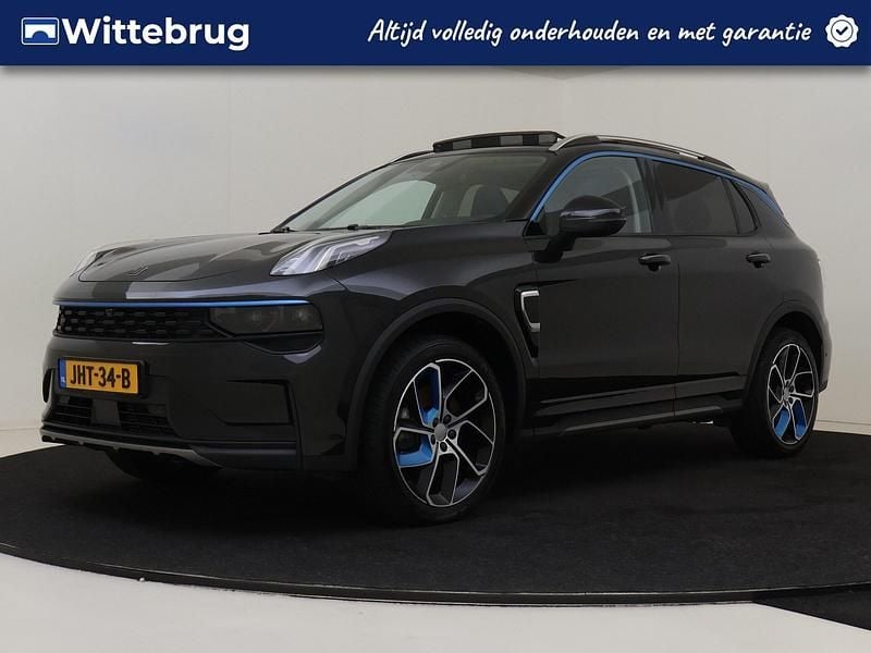 Zwart Gebruikt 2023 Lynk & Co 01 SUV | € 26.425 (Eerlijke prijs) - Afbeelding 1/4
