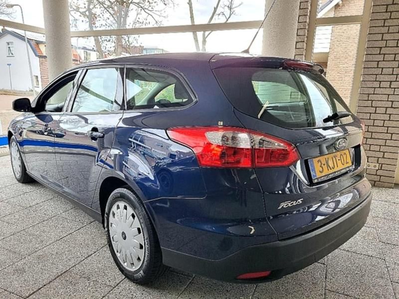 Blauw Gebruikt 2013 Ford Focus Trend Stationwagen | € 5.000 (Eerlijke prijs) - Afbeelding 1/4