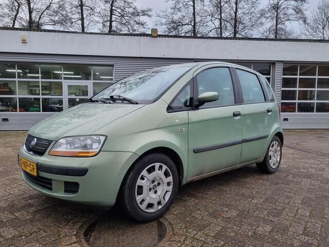 Groen Gebruikt 2004 Fiat Idea Dynamic MPV | € 999 (Eerlijke prijs) - Afbeelding 1/4