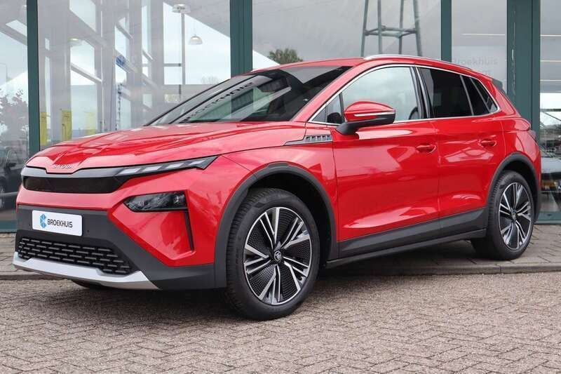 Rood Nieuw 2025 Skoda Elroq Business Line SUV | € 50.790 (Duur) - Afbeelding 1/4