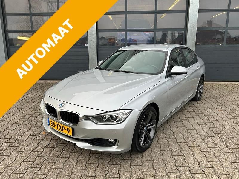 Grijs Gebruikt 2012 BMW 320 Executive Sedan | € 18.830 - Afbeelding 1/4