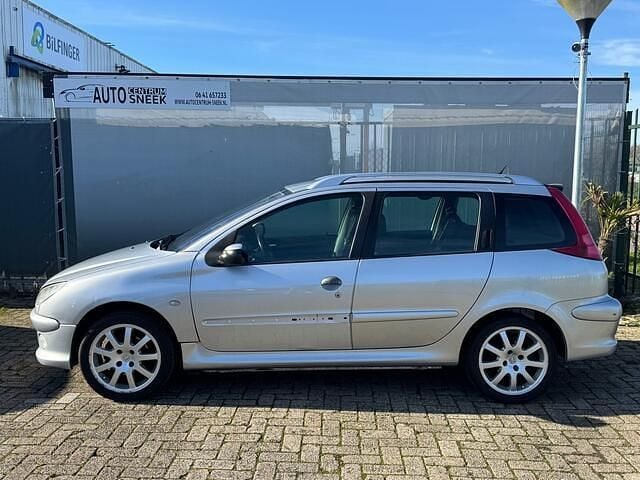Occasion Peugeot 206 Griffe 109 PK (80 kW) 2004 Grijs (metallic) Stationwagen