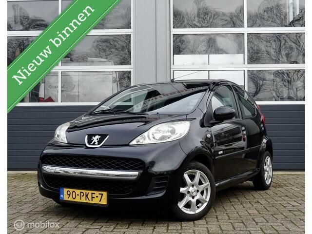 Zwart Gebruikt 2011 Peugeot 107 Hatchback | € 3.500 (Eerlijke prijs) - Afbeelding 1/4