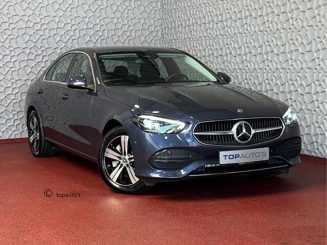 Blauw Occasion 2024 Mercedes C300 Avantgarde Sedan | € 44.740 (Super prijs) - Afbeelding 1/4
