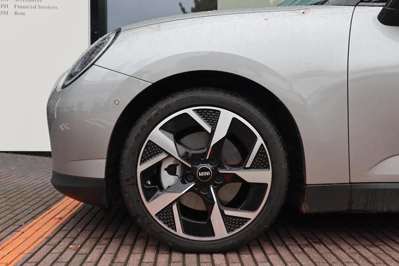 Occasion Mini Cooper Classic 135 kW (184 PK) 2025 Grijs Hatchback