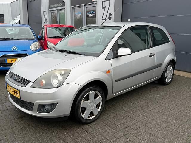 Occasion Ford Fiesta 69 PK (50 kW) 2006 Grijs (metallic) Hatchback