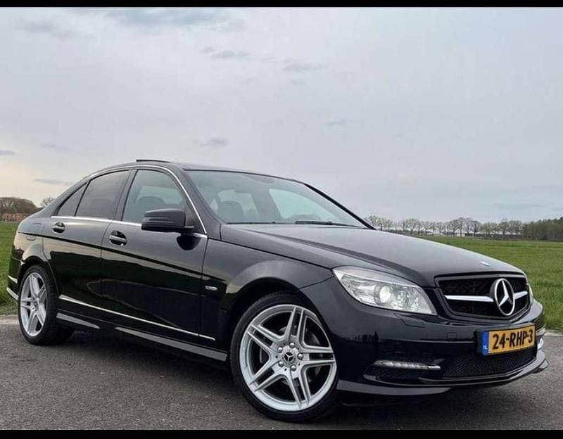 Zwart Gebruikt 2011 Mercedes C180 Avantgarde Sedan | € 12.999 (Iets duurder) - Afbeelding 1/4