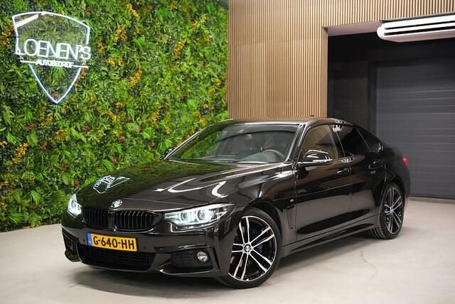 Zwart (metallic) Gebruikt 2019 BMW 420 M Sport Coupé | € 26.890 (Eerlijke prijs) - Afbeelding 1/4