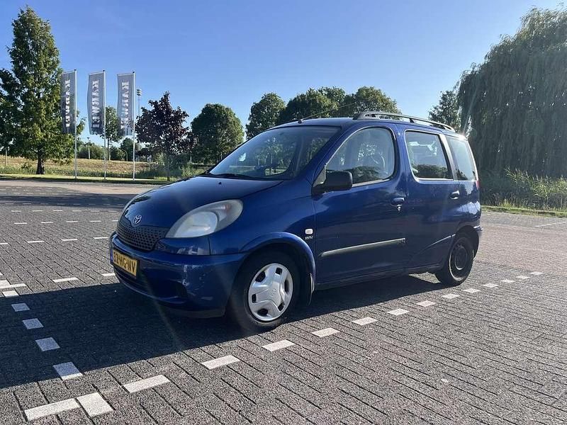 Occasion Toyota Yaris Sol 86 PK (63 kW) 2001 Blauw Stationwagen