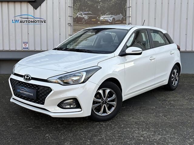 Wit Occasion 2019 Hyundai i20 Comfort Hatchback | € 13.945 (Iets duurder) - Afbeelding 1/4