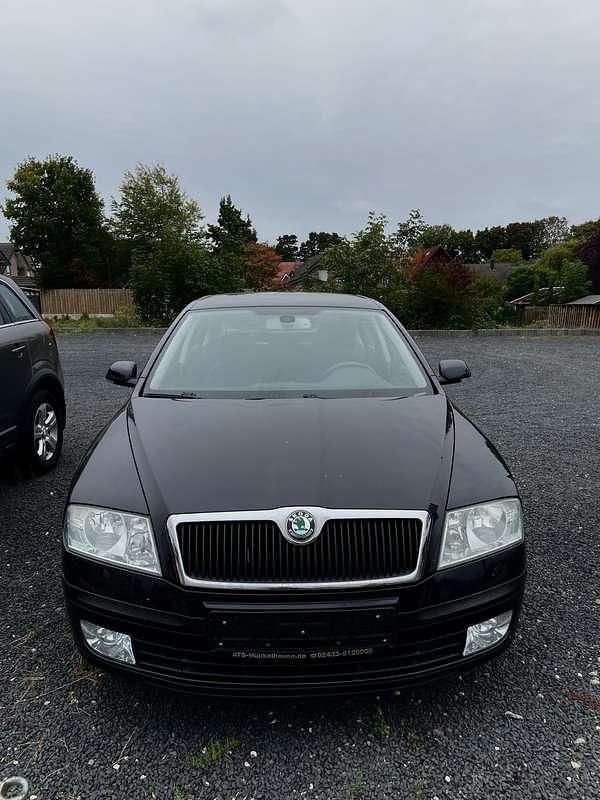 Gebruikt 2007 Skoda Octavia Ambiente Sedan | € 4.195 (Eerlijke prijs) - Afbeelding 1/4