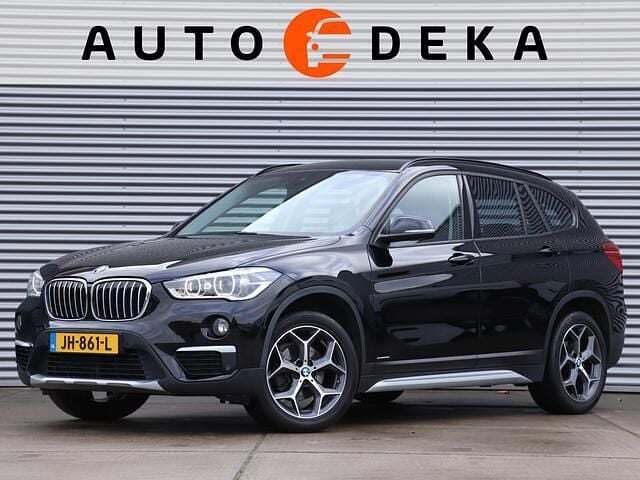 Zwart Occasion 2015 BMW X1 Executive SUV | € 15.950 (Eerlijke prijs) - Afbeelding 1/4