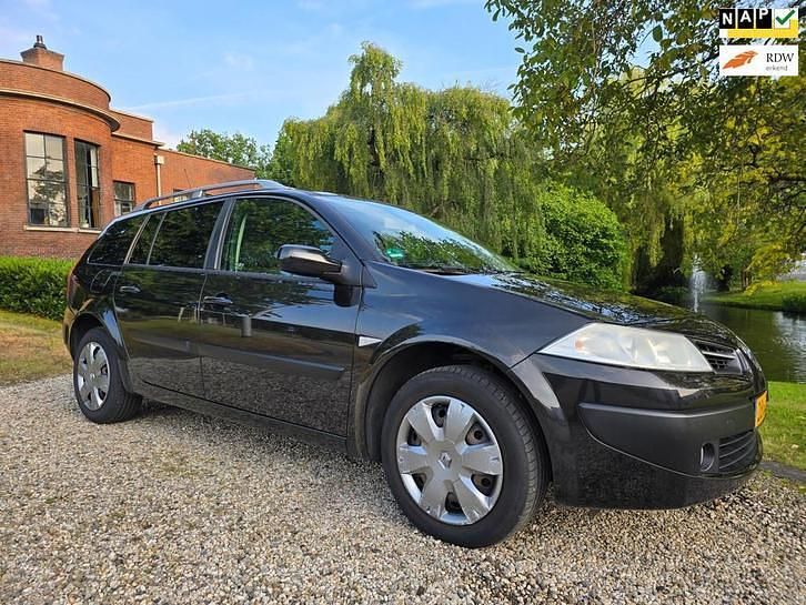 Gebruikt 2008 Renault Mégane III Business | € 2.350 - Afbeelding 1/4