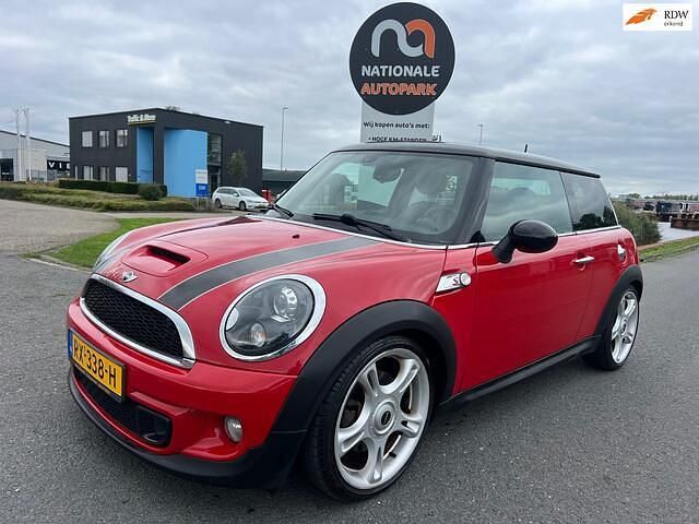 Rood Gebruikt 2011 Mini Cooper S Pepper Hatchback | € 6.499 (Goede deal) - Afbeelding 1/4