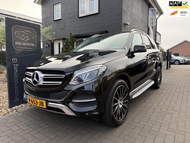 Zwart Gebruikt 2016 Mercedes GLE350 Van | € 24.800 - Afbeelding 1/4