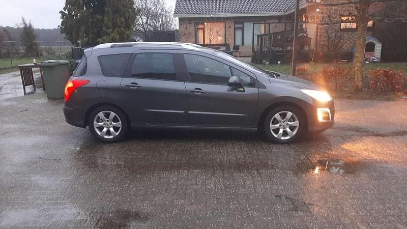 Occasion Peugeot 308 Active 120 PK (88 kW) 2011 Grijs MPV
