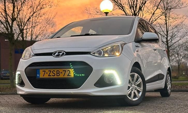 Gebruikt 2015 Hyundai i10 Comfort Hatchback | € 7.650 (Eerlijke prijs) - Afbeelding 1/4