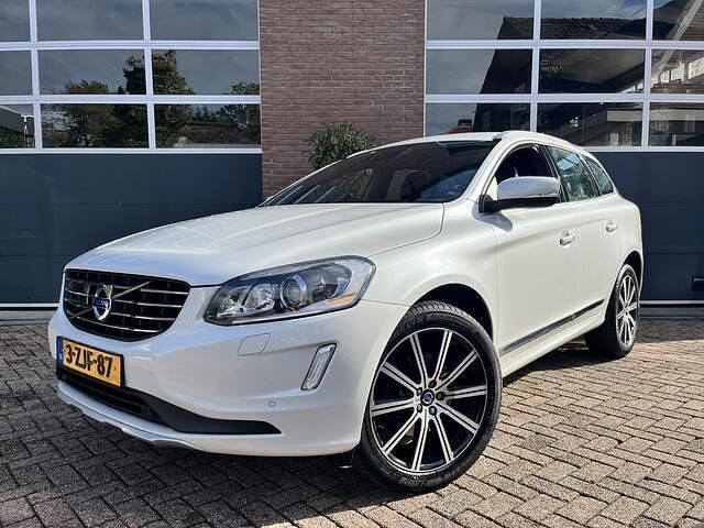 Wit Gebruikt 2015 Volvo XC60 Summum SUV | € 16.750 (Goede deal) - Afbeelding 1/4