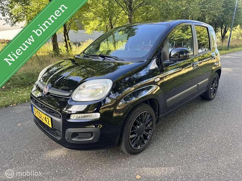 Zwart Gebruikt 2014 Fiat Panda Hatchback | € 4.499 (Goede deal) - Afbeelding 1/4