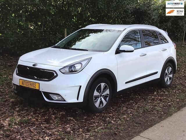 Wit Occasion 2017 Kia Niro Style SUV | € 16.950 (Goede deal) - Afbeelding 1/4