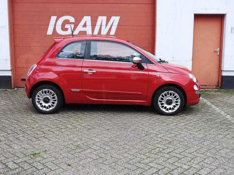 Rood Gebruikt 2014 Fiat 500 Easy Hatchback | € 5.200 (Eerlijke prijs) - Afbeelding 1/4