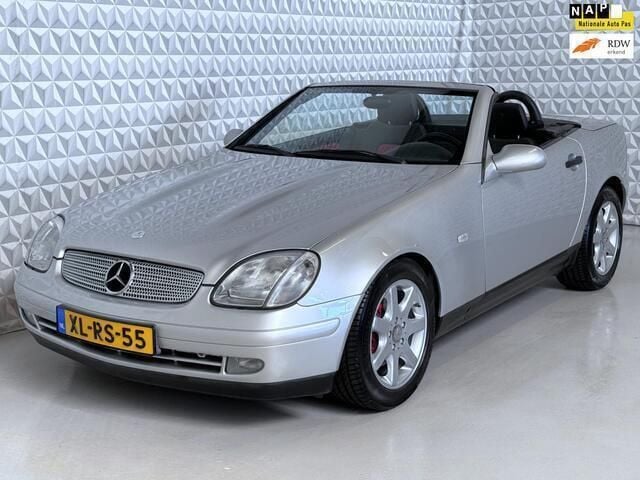 Grijs Gebruikt 1999 Mercedes SLK200 Cabriolet | € 4.999 (Eerlijke prijs) - Afbeelding 1/4