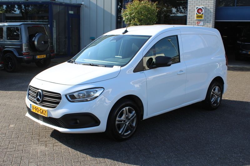 Wit Gebruikt 2023 Mercedes Citan 110 Van | € 20.950 (Goede deal) - Afbeelding 1/4