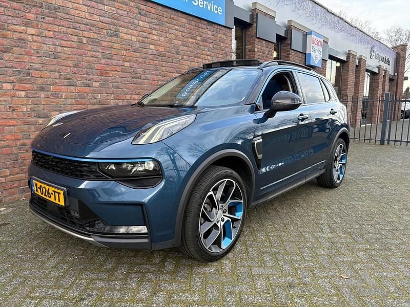 Blauw Gebruikt 2023 Lynk & Co 01 SUV | € 22.955 (Goede deal) - Afbeelding 1/4