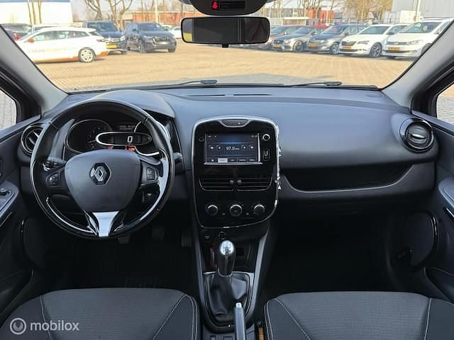 Occasion Renault Clio GrandTour Dynamique 90 PK (66 kW) 2015 Zwart Stationwagen
