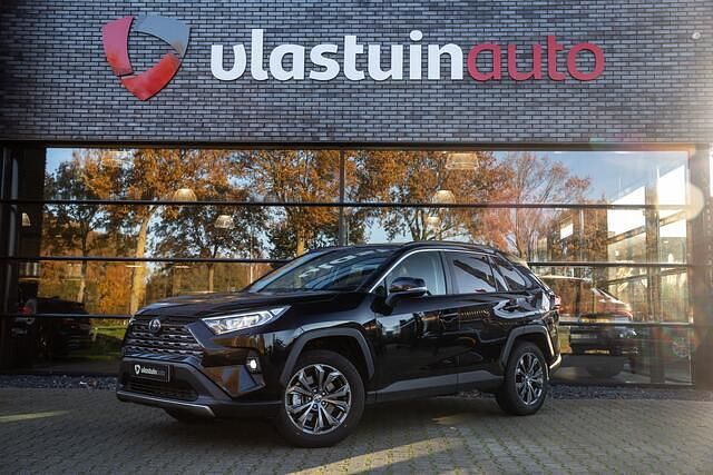Zwart Gebruikt 2025 Toyota RAV4 Executive SUV | € 43.950 (Super prijs) - Afbeelding 1/4
