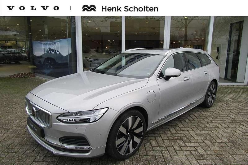 Grijs Gebruikt 2023 Volvo V90 Ultimate Stationwagen | € 51.950 (Iets duurder) - Afbeelding 1/4