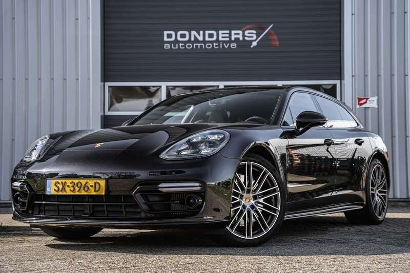 Zwart Gebruikt 2018 Porsche Panamera Sport Turismo Sedan | € 57.249 (Duur) - Afbeelding 1/4