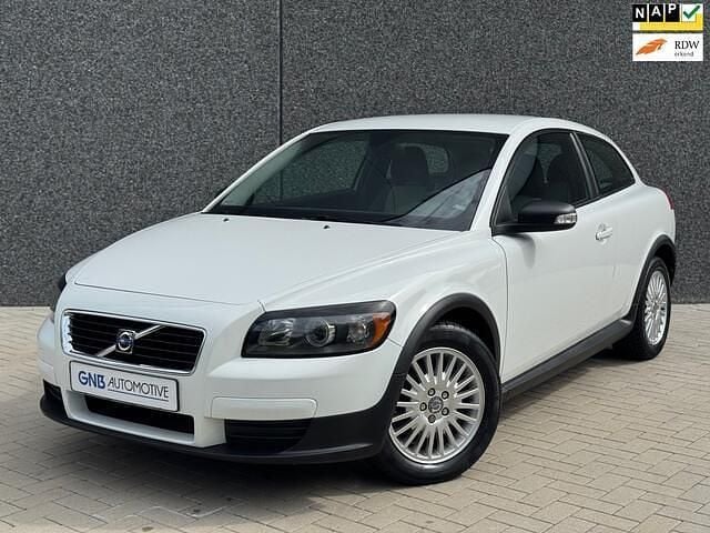 Wit Gebruikt 2007 Volvo C30 Hatchback | € 6.295 (Eerlijke prijs) - Afbeelding 1/4
