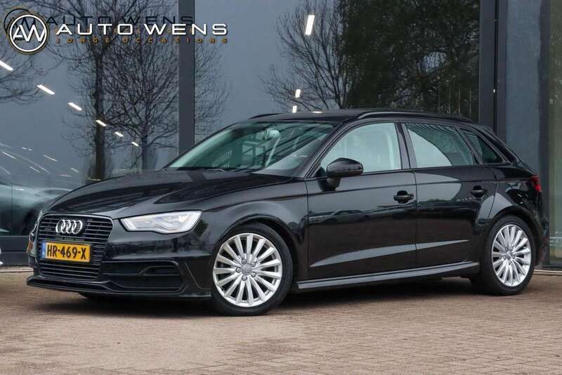 Zwart Gebruikt 2015 Audi A3 Sportback e-tron Ambition Sedan | € 13.450 (Eerlijke prijs) - Afbeelding 1/4